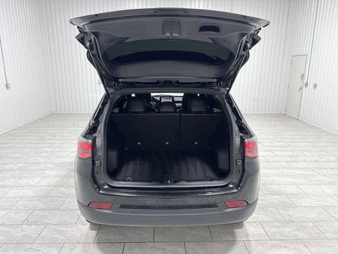 Used 2025 Jeep Compass Latitude w/ Altitude Special Edition image 27