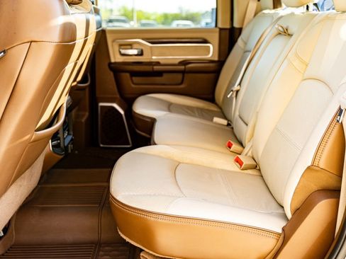 Used 2020 RAM 3500 Laramie image 28