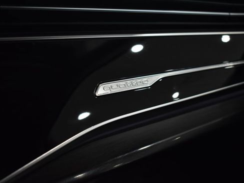 Used 2023 Audi Q7 2.0T Premium w/ Towing Package image 23