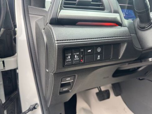 Used 2024 Honda Odyssey Sport image 20