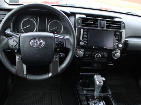 Used 2022 Toyota 4Runner TRD Off-Road Premium image 11