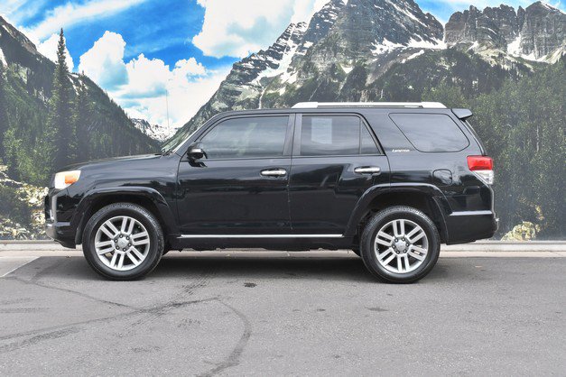 Used 2010 Toyota 4Runner Limited AWD/4WD image 7