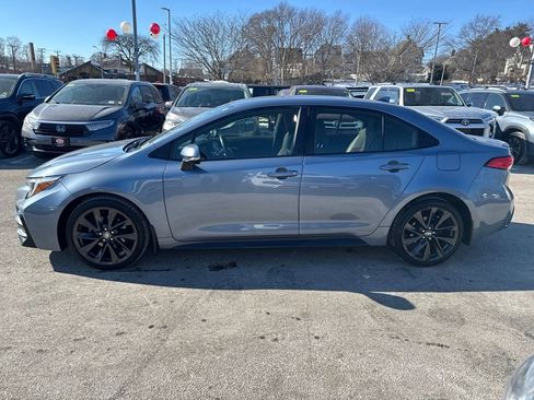 Used 2023 Toyota Corolla SE image 4