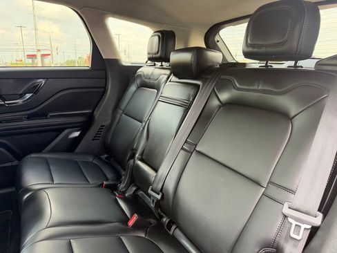 Used 2025 Lincoln Corsair AWD image 15