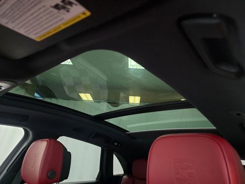 New 2026 Porsche Macan image 30