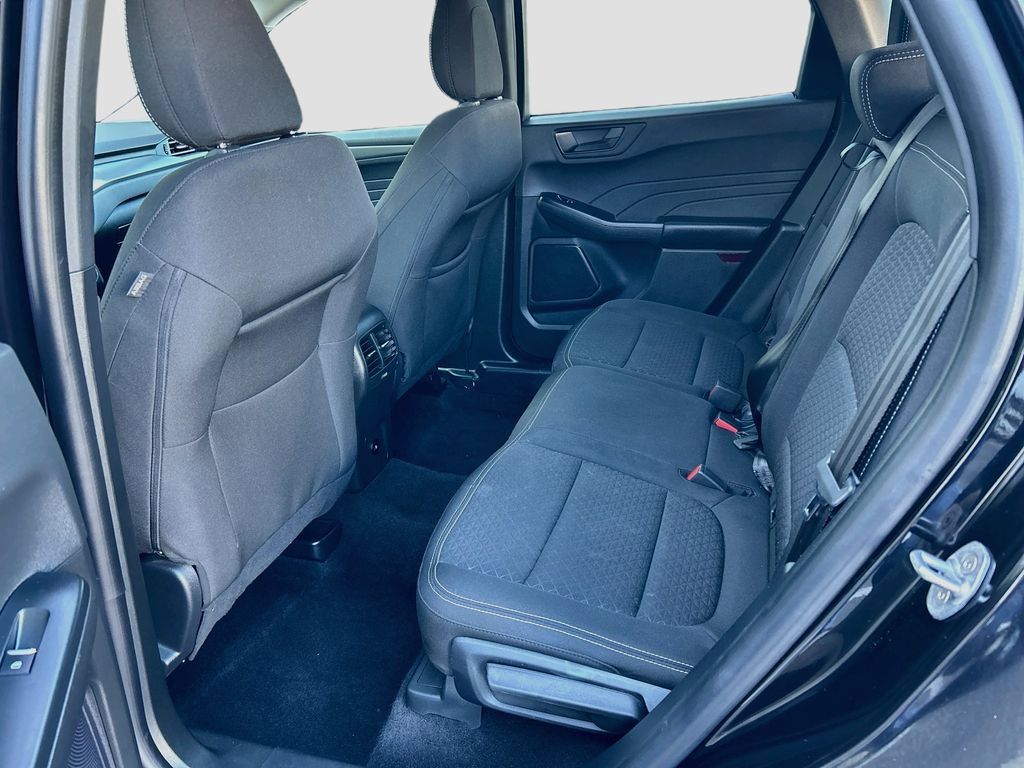 Used 2024 Ford Escape Active AWD/4WD image 22