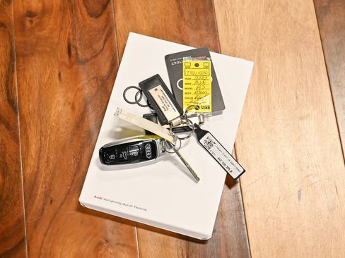 Used 2023 Audi RS e-tron GT image 72