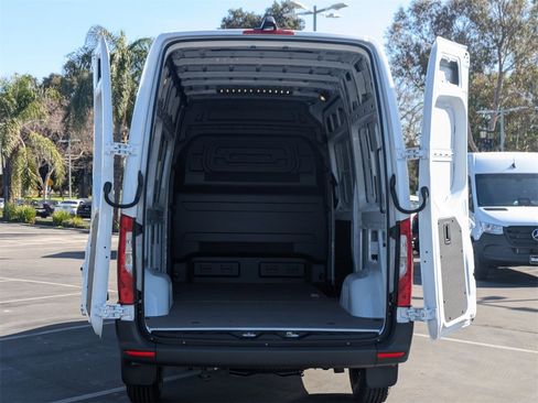 New 2026 Mercedes-Benz Sprinter 2500 image 10