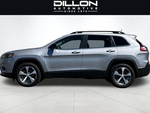 Used 2022 Jeep Cherokee Limited w/ Mopar Interior Package AWD/4WD image 7