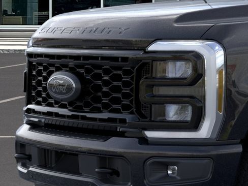 New 2026 Ford F350 Lariat w/ Black Appearance Package AWD/4WD image 17