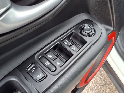 Used 2023 Jeep Renegade Trailhawk AWD/4WD image 20
