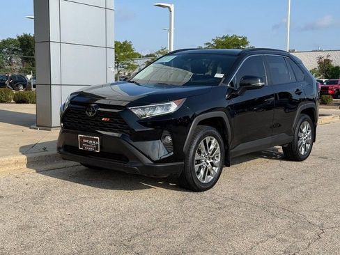 Used 2020 Toyota RAV4 XLE Premium AWD/4WD image 7