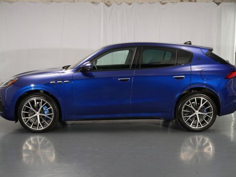 Used 2023 Maserati Grecale Modena AWD/4WD image 2