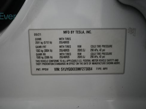 Used 2021 Tesla Model Y Long Range AWD/4WD image 29