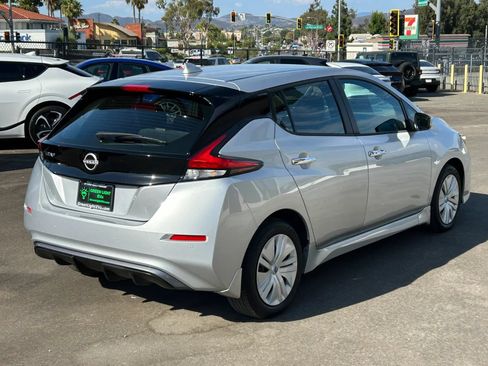 Used 2025 Nissan Leaf S FWD image 5