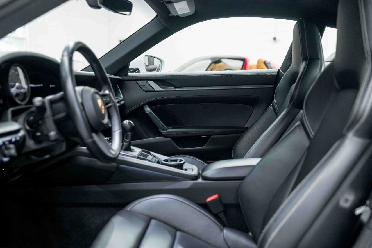 Used 2022 Porsche 911 Carrera S RWD image 46