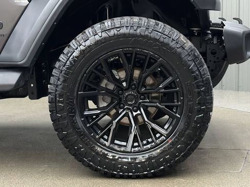 Used 2024 Jeep Wrangler Unlimited Sport AWD/4WD image 9