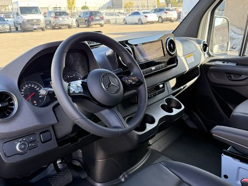 New 2026 Mercedes-Benz Sprinter 2500 image 9