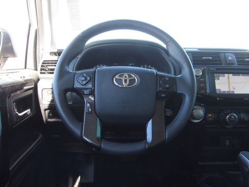 Used 2019 Toyota 4Runner TRD Off-Road image 23