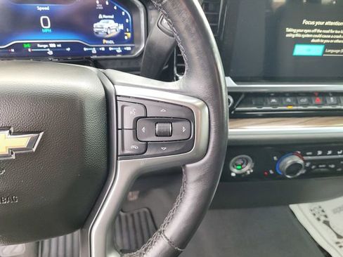 Used 2022 Chevrolet Silverado 1500 LT AWD/4WD image 20