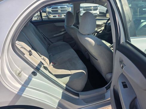 Used 2013 Toyota Corolla LE image 11