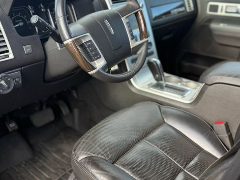 Used 2009 Lincoln MKX AWD image 7