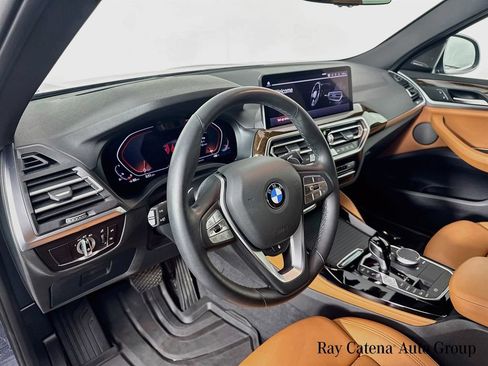 Used 2024 BMW X4 xDrive30i w/ Premium Package AWD/4WD image 9
