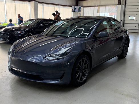Used 2022 Tesla Model 3 Long Range AWD/4WD image 5