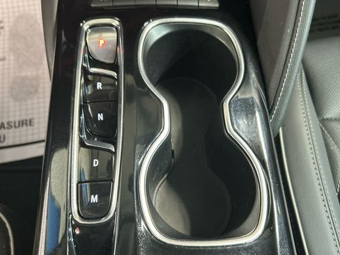 Used 2023 Buick Envision Avenir AWD/4WD image 7