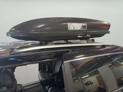 Used 2026 Toyota Sienna Platinum image 8