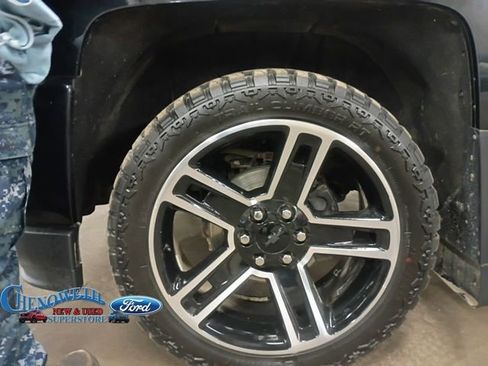 Used 2016 Chevrolet Silverado 1500 High Country w/ High Country Premium Package image 6