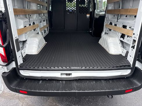 Used 2025 Ford Transit 250 Low Roof w/ Exterior Upgrade Package RWD image 15