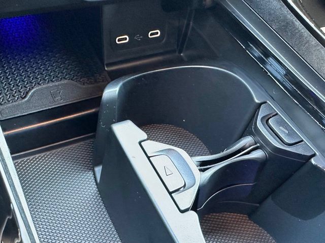 New 2026 Mercedes-Benz C 300 4MATIC Sedan image 36