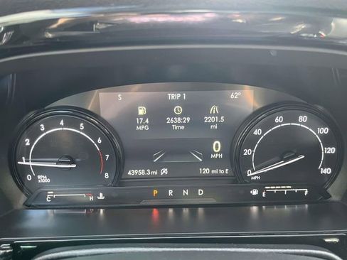 Used 2022 Lincoln Corsair AWD w/ Premium Package image 38