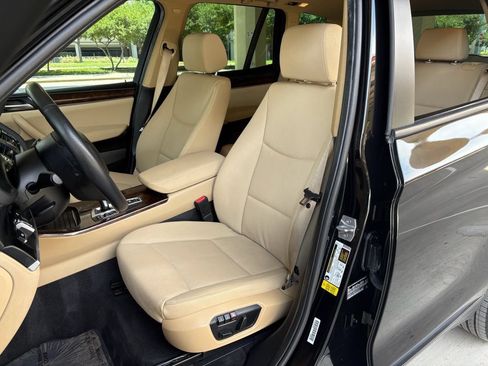 Used 2017 BMW X3 sDrive28i RWD image 19