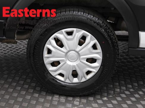 Used 2023 Ford Transit 350 XLT image 29