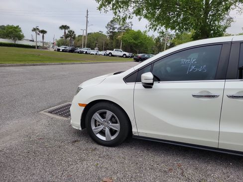 Used 2019 Honda Odyssey EX image 21