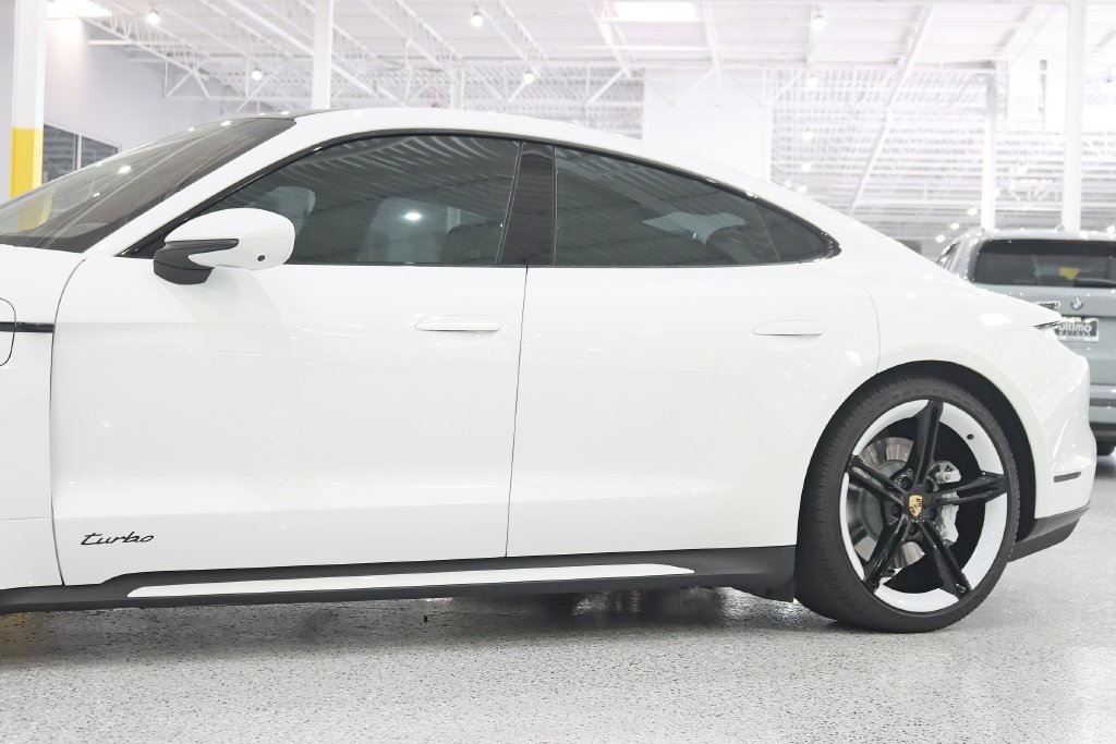 Used 2022 Porsche Taycan Turbo AWD/4WD image 3