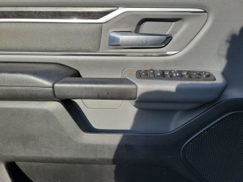 Used 2019 RAM 1500 Big Horn AWD/4WD image 12