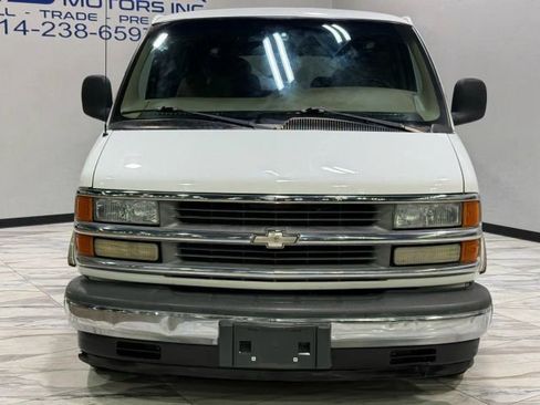 Used 2002 Chevrolet Express 1500 w/ LS Preferred Equipment Group image 3