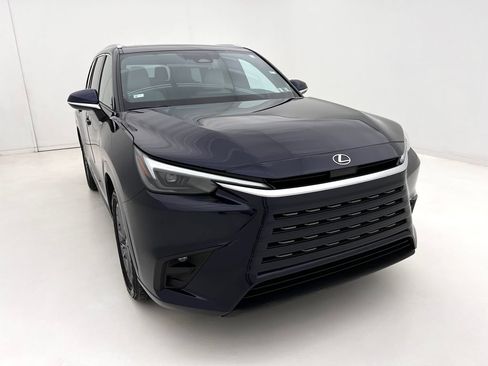 Used 2024 Lexus TX 350 AWD image 3