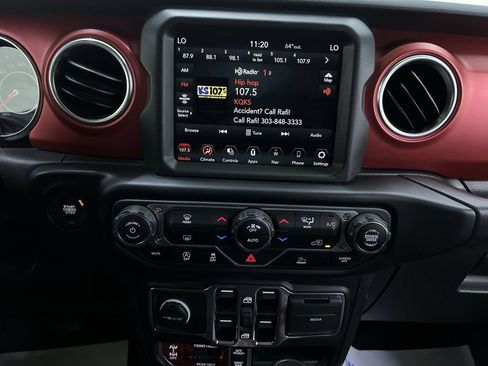 Used 2022 Jeep Wrangler Unlimited Rubicon AWD/4WD image 22