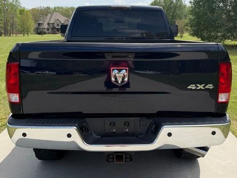 Used 2018 RAM 2500 Tradesman w/ Chrome Appearance Group image 5