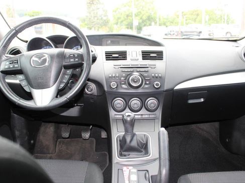 Used 2013 MAZDA MAZDA3 i Touring FWD image 11
