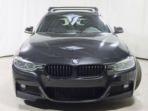 Used 2019 BMW 330i xDrive Wagon 330i xDrive M SPORT w/ M Sport Edition image 8
