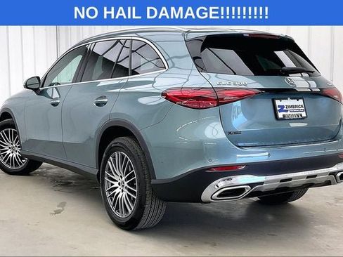 Used 2025 Mercedes-Benz GLC 300 4MATIC image 11