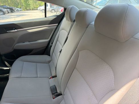 Used 2020 Hyundai Elantra SEL FWD image 11
