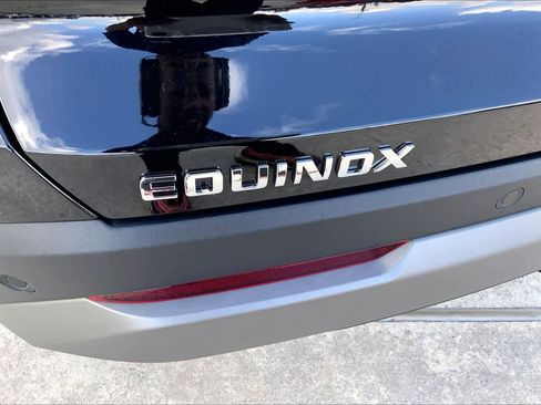 Certified 2026 Chevrolet Equinox LT w/ Convenience Package II image 10