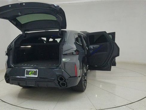 Used 2023 BMW XM image 80