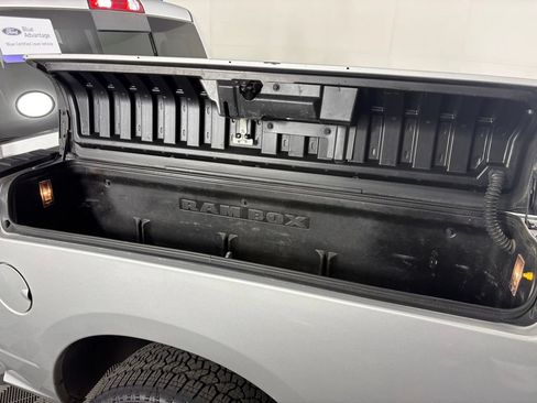 Used 2019 RAM 1500 Big Horn w/ Rambox Value Package AWD/4WD image 29